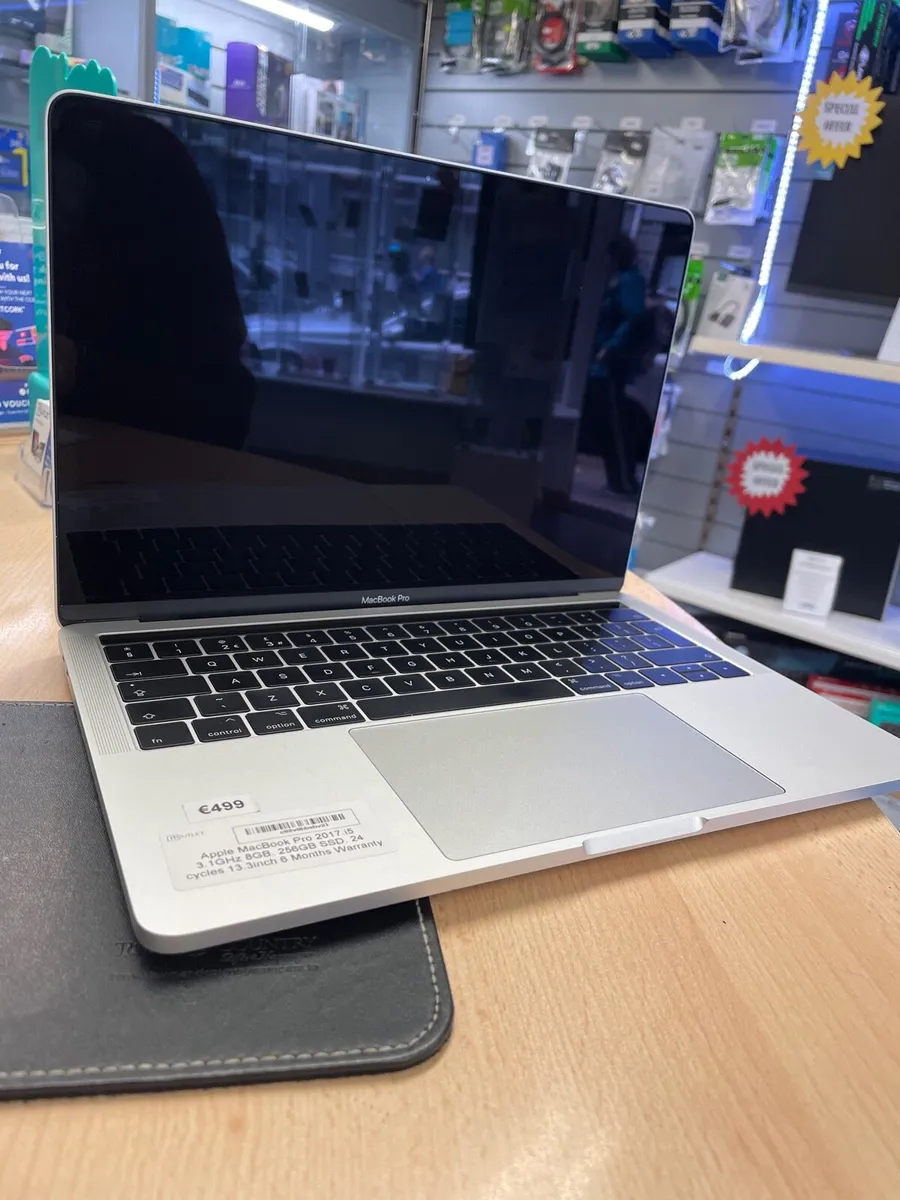 Apple MacBook Pro 2017 i5 - Image 2