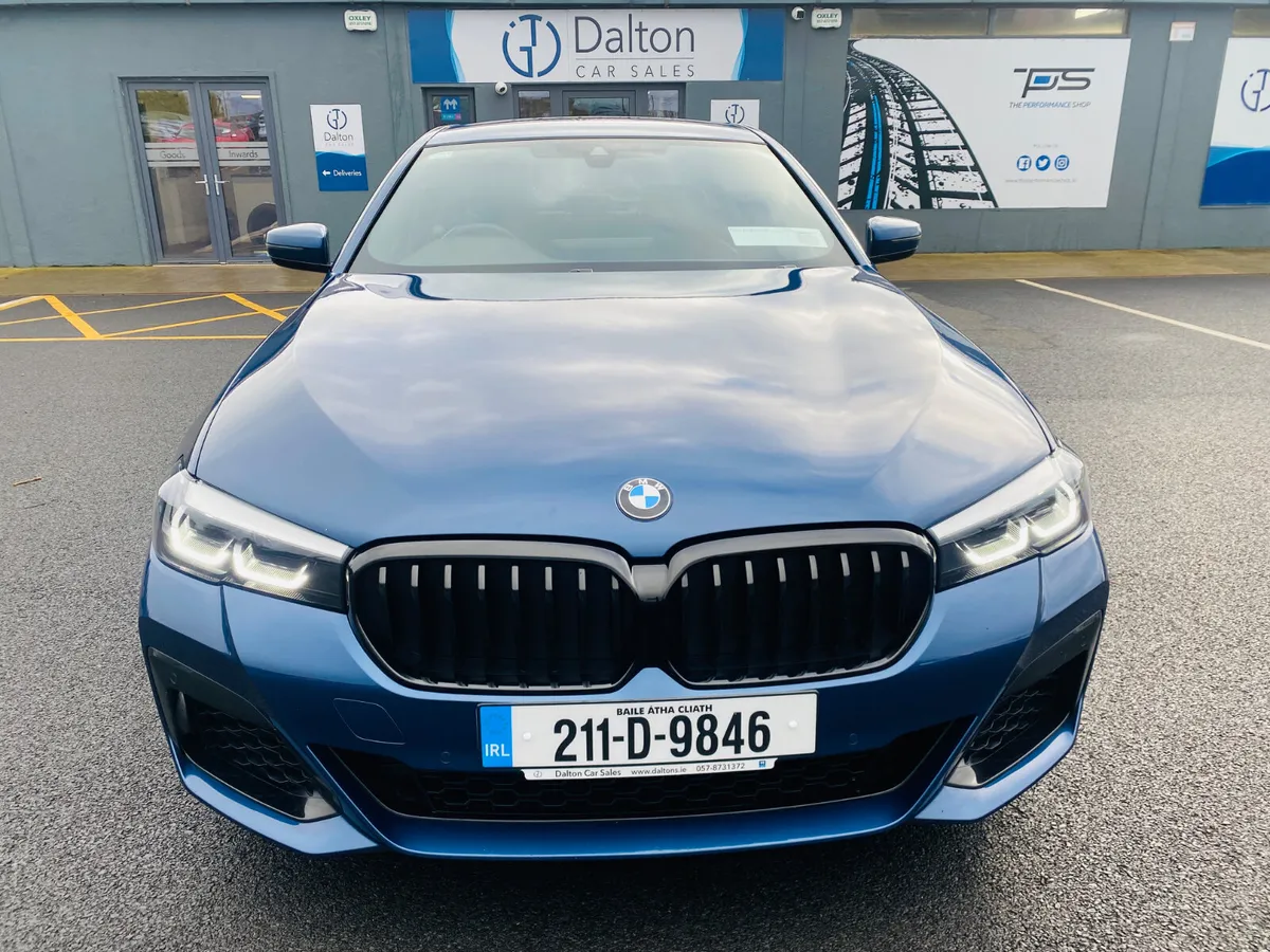 BMW 530d M-SPORT X-DRIVE 3.0 DIESEL 2021 (211) - Image 3