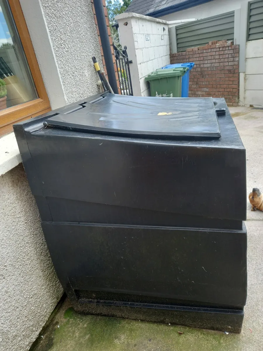 Coal bunker and jigsaw - Image 1