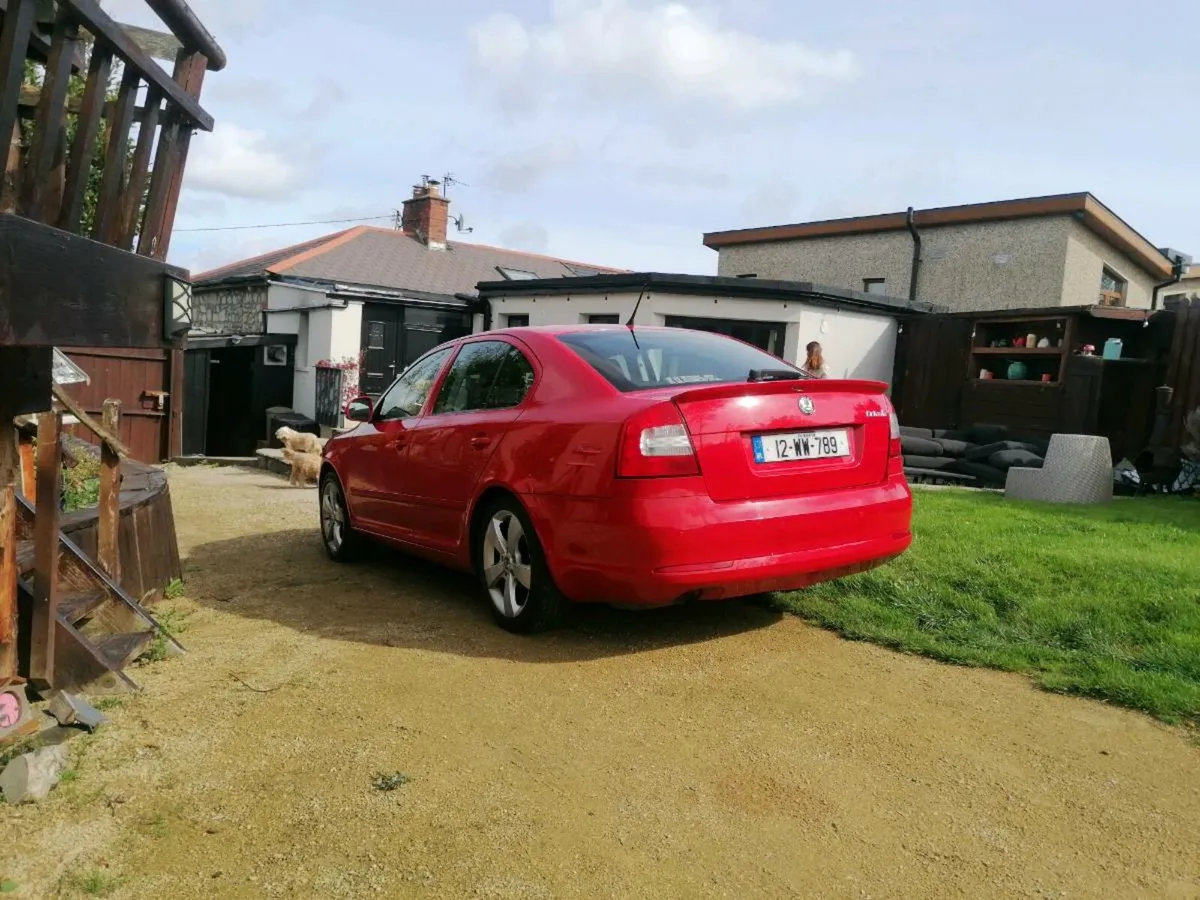 Skoda Octavia - very low mileage - Image 3