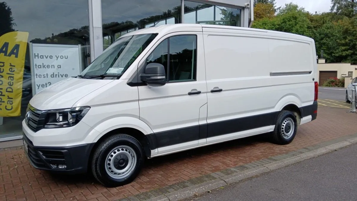 Volkswagen Crafter Trendline 30 MWB 140BHP  white - Image 2