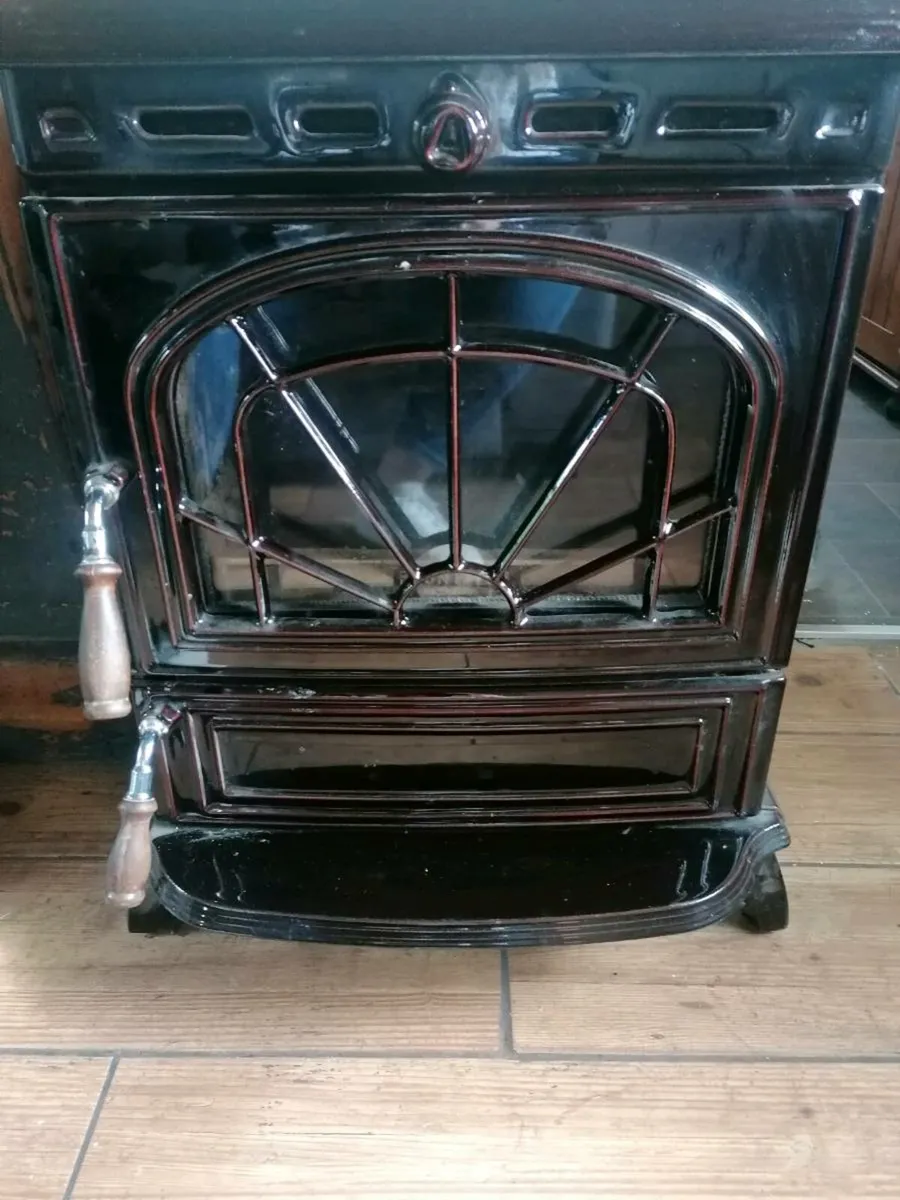 Waterford Stove - Image 1