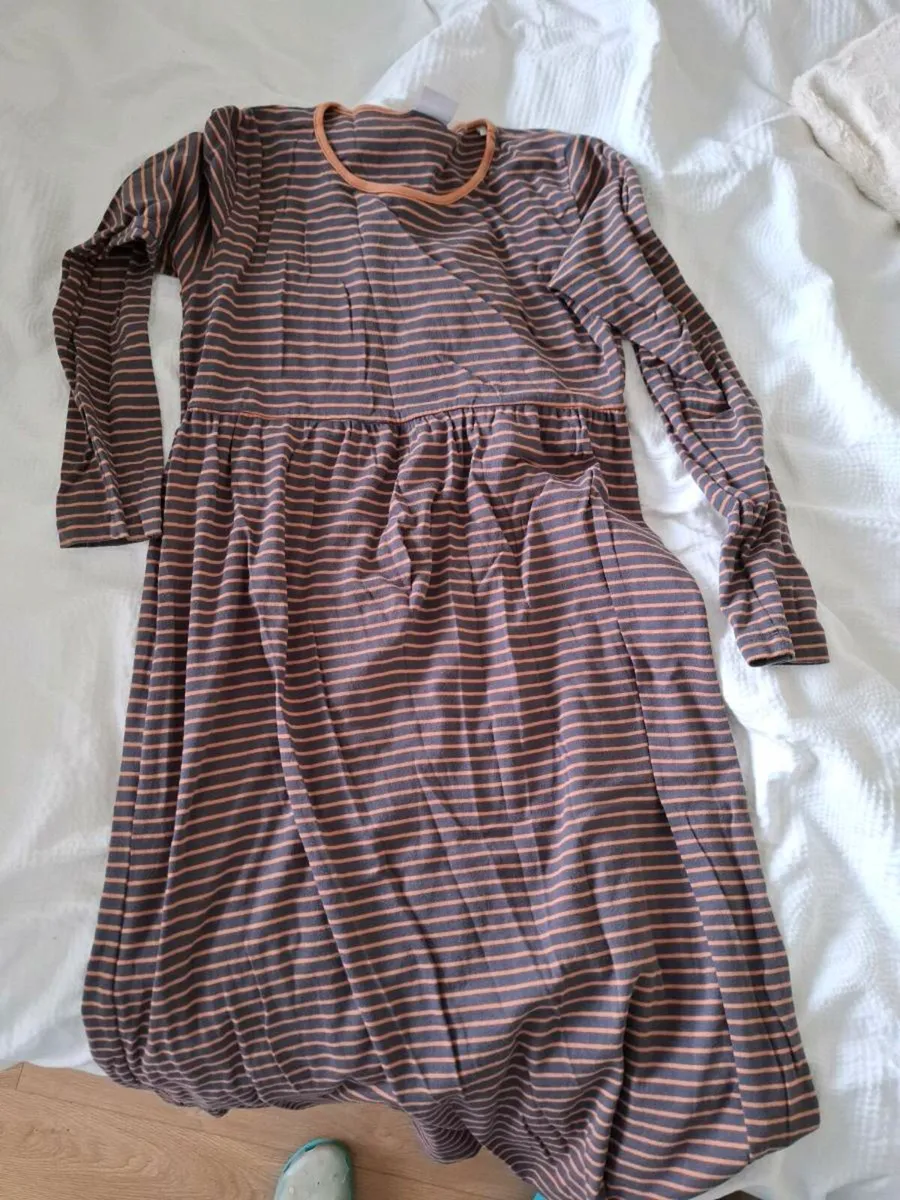 Maternity clothes - Image 2