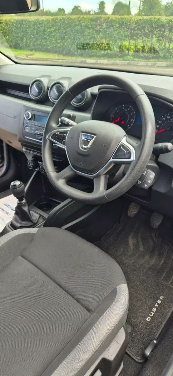 Dacia Duster 202, 1.6 Diesel. VERY LOW MILEAGE - Image 2