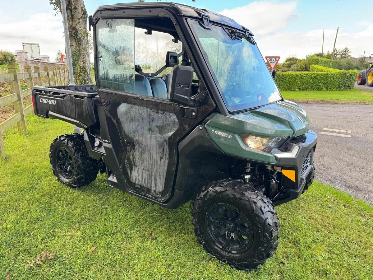2023 Can Am Hd9 Traxter Only 700hrs - Image 2