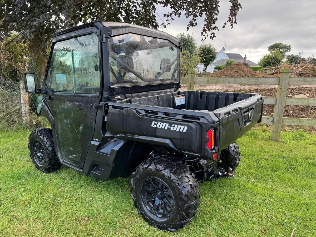 2023 Can Am Hd9 Traxter Only 700hrs - Image 3