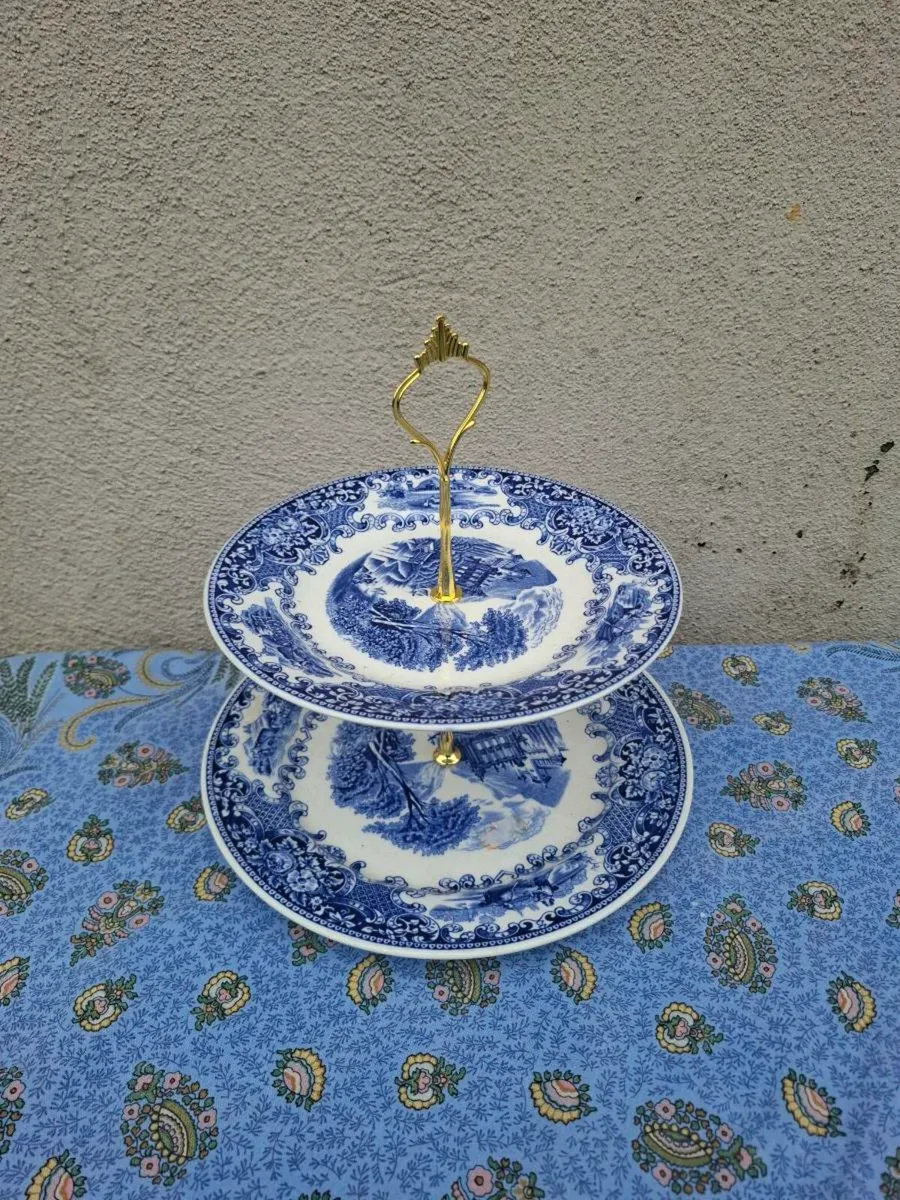 Blue 2 tiers cake stand