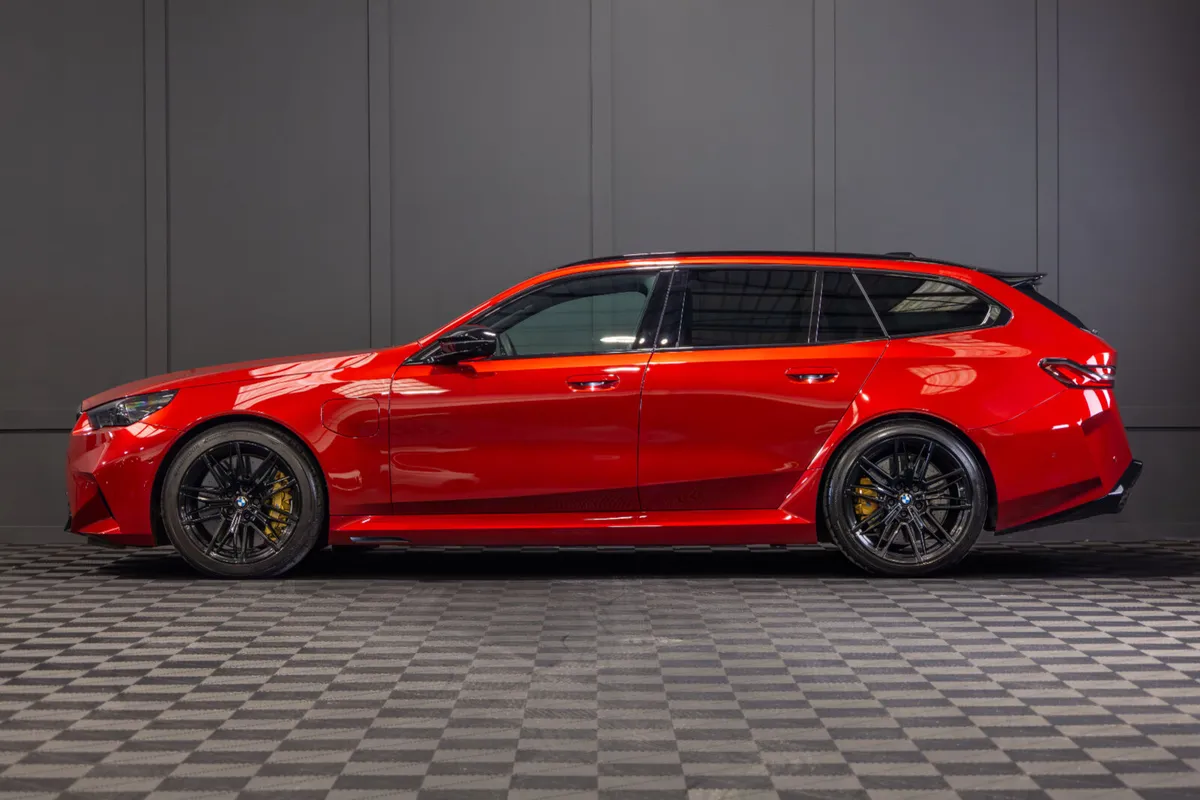 2025 BMW M5 Touring (G99) - Image 3