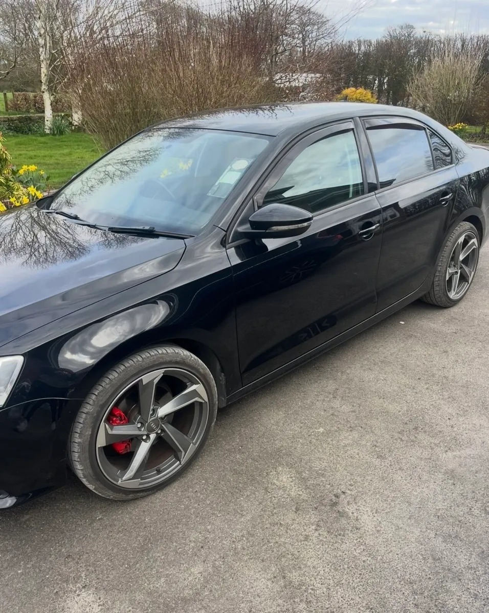 Volkswagen Jetta CL 2.0 TDI - Image 2