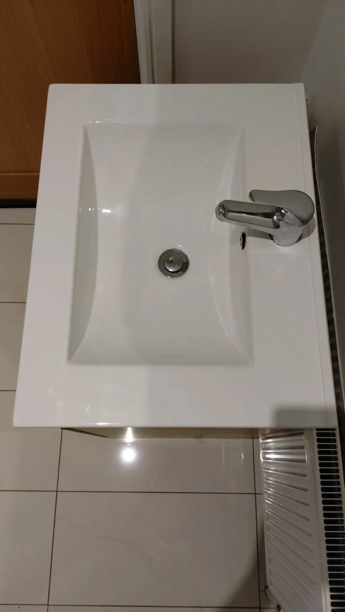 Bathroom Vanity Unit with sink - Image 2