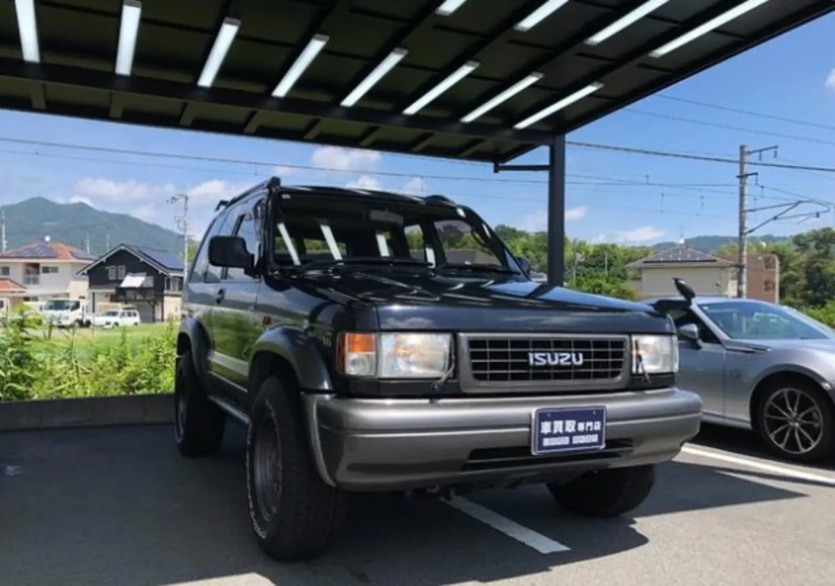 Rare 95 Isuzu Bighorn Irmscher RS SWB - Jap Import - Image 2