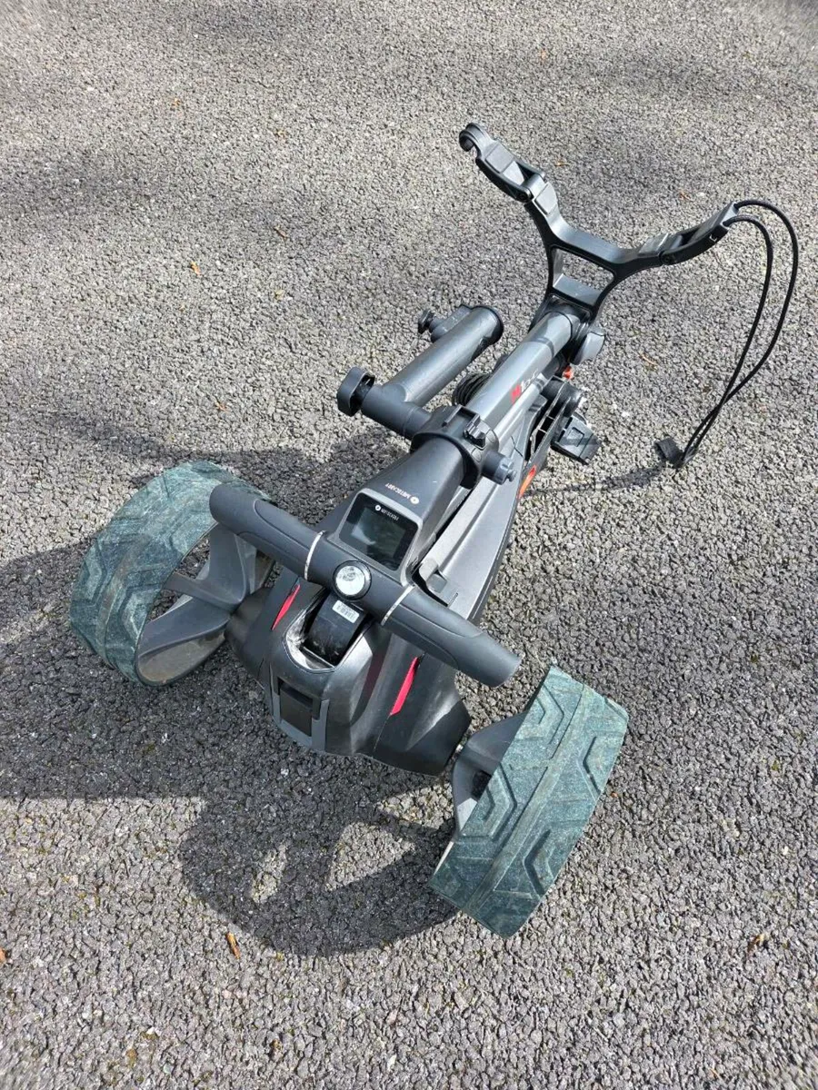 Motocaddy M1 DHC - Image 1
