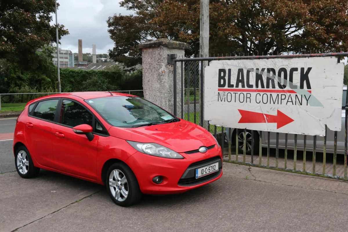 Ford Fiesta 2010 - Image 1