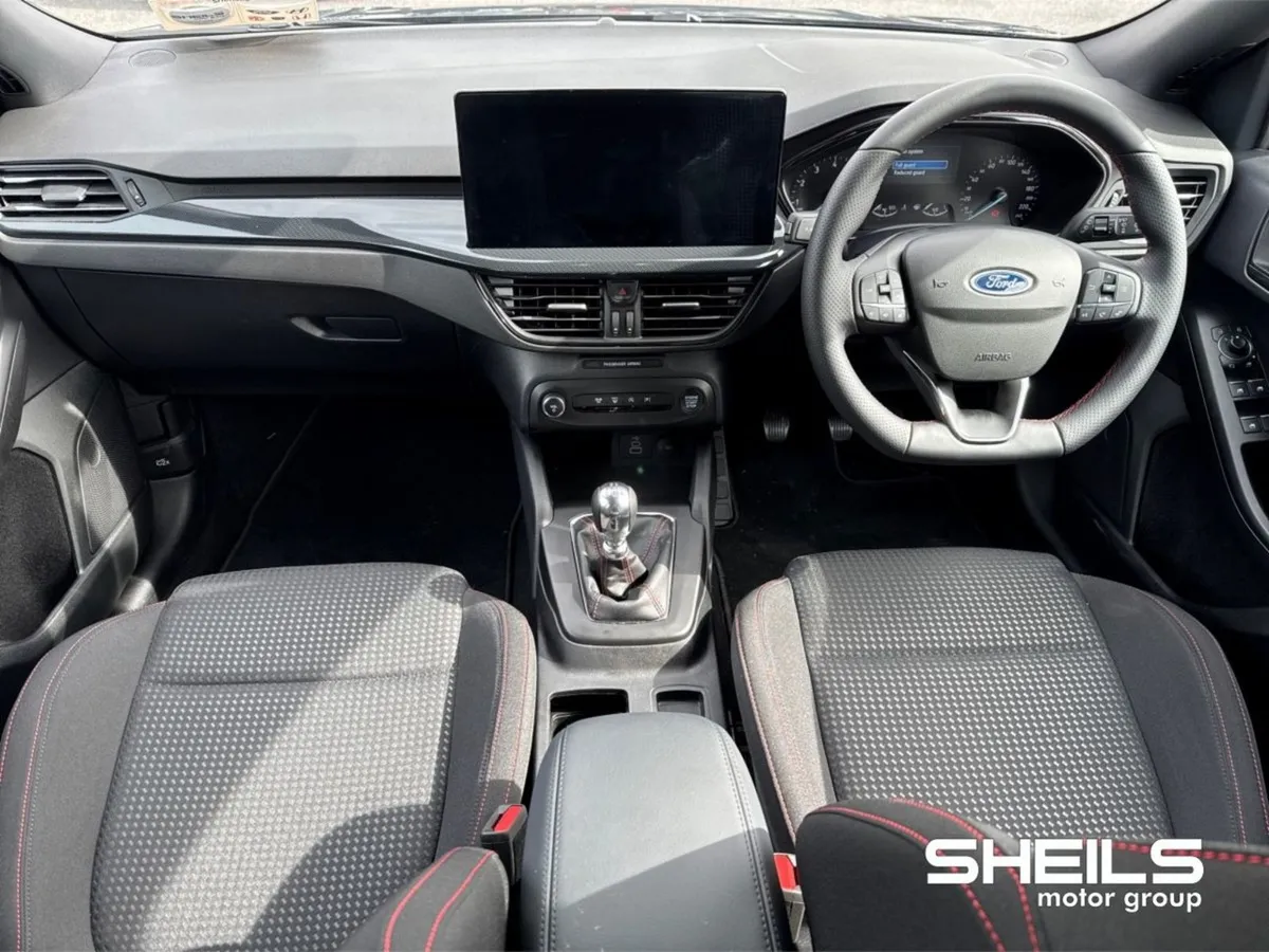 Ford Focus St-line 1.0l Ecoboost 125PS Mhev - Image 3