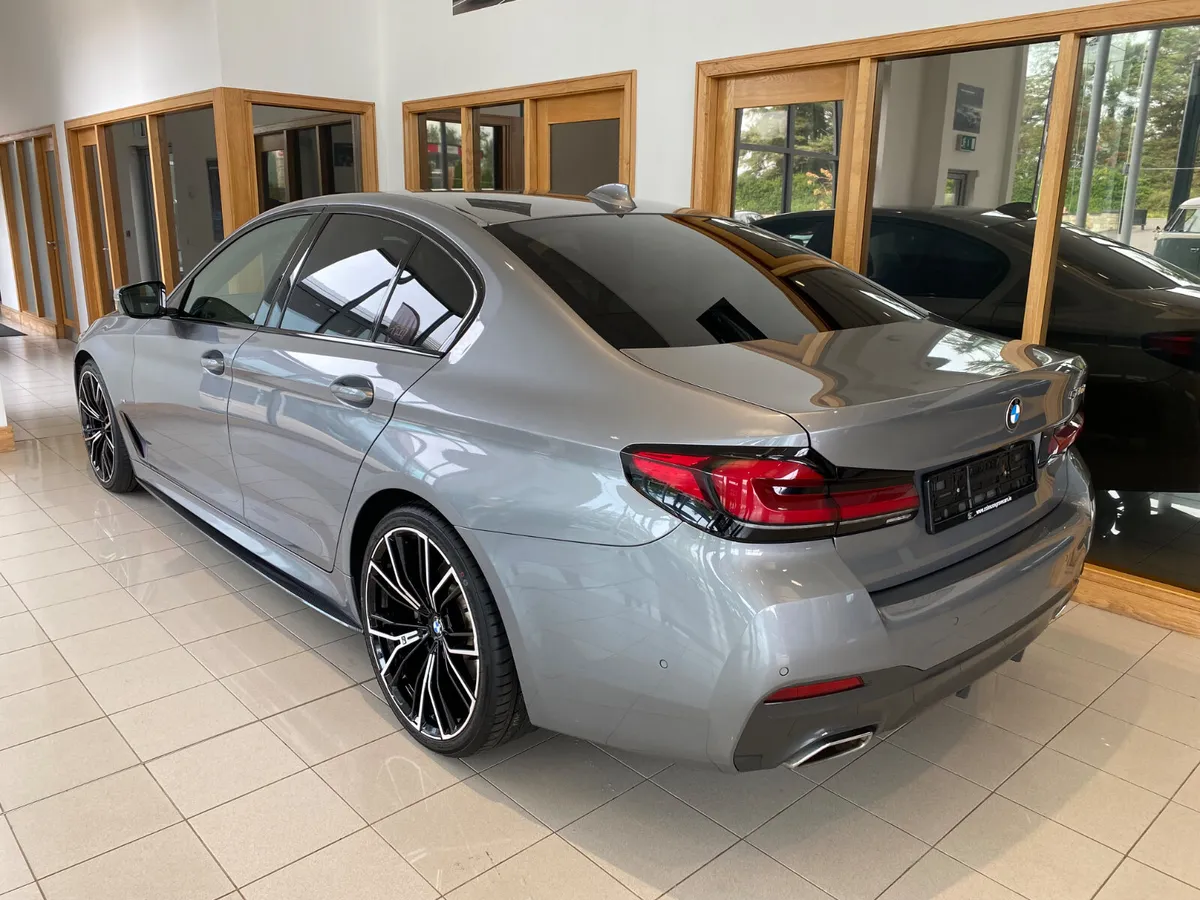 BMW 5-Series 2023 Msport Skyscraper Grey - Image 4