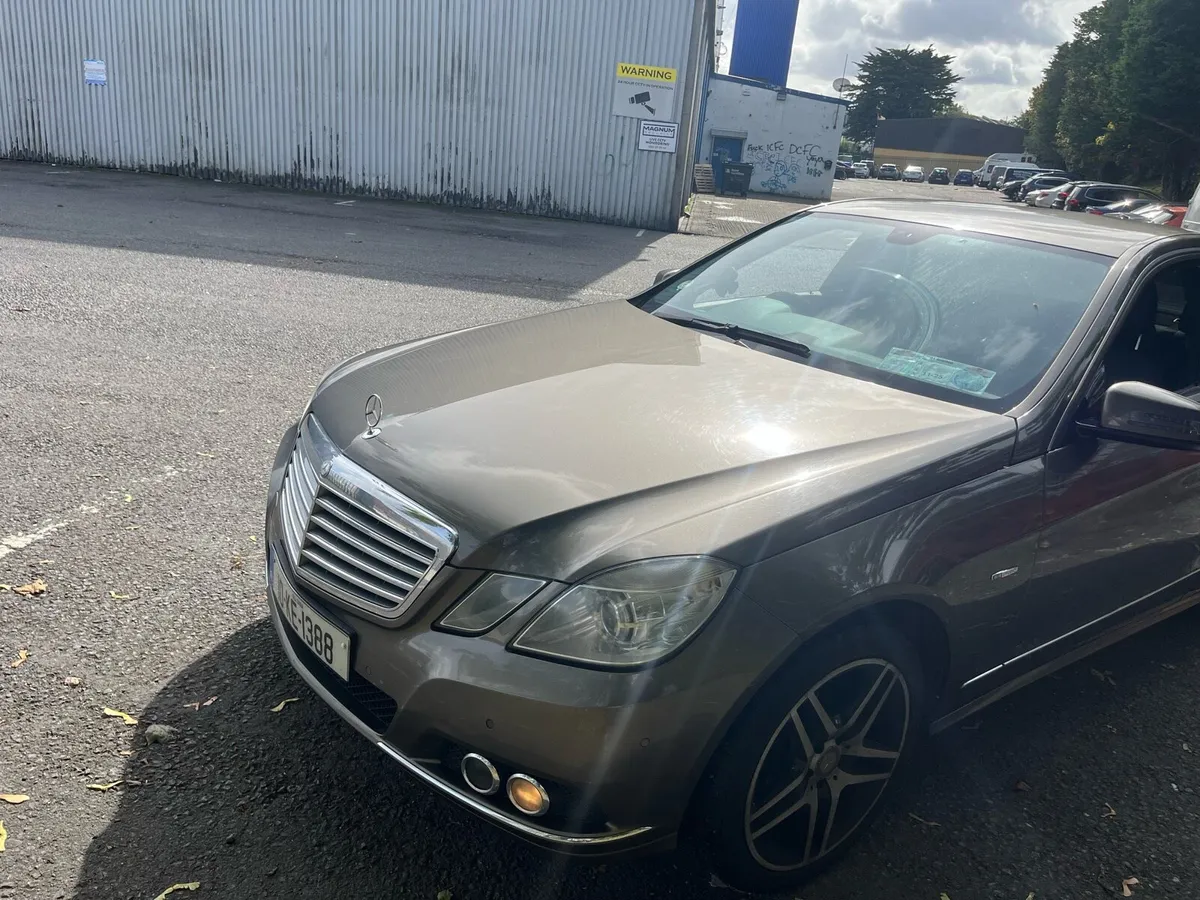 Car - Image 2