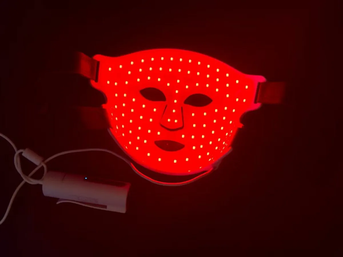 CurrentBody LED Face Mask Series 2 - Image 3