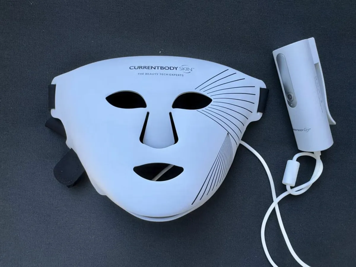 CurrentBody LED Face Mask Series 2 - Image 1
