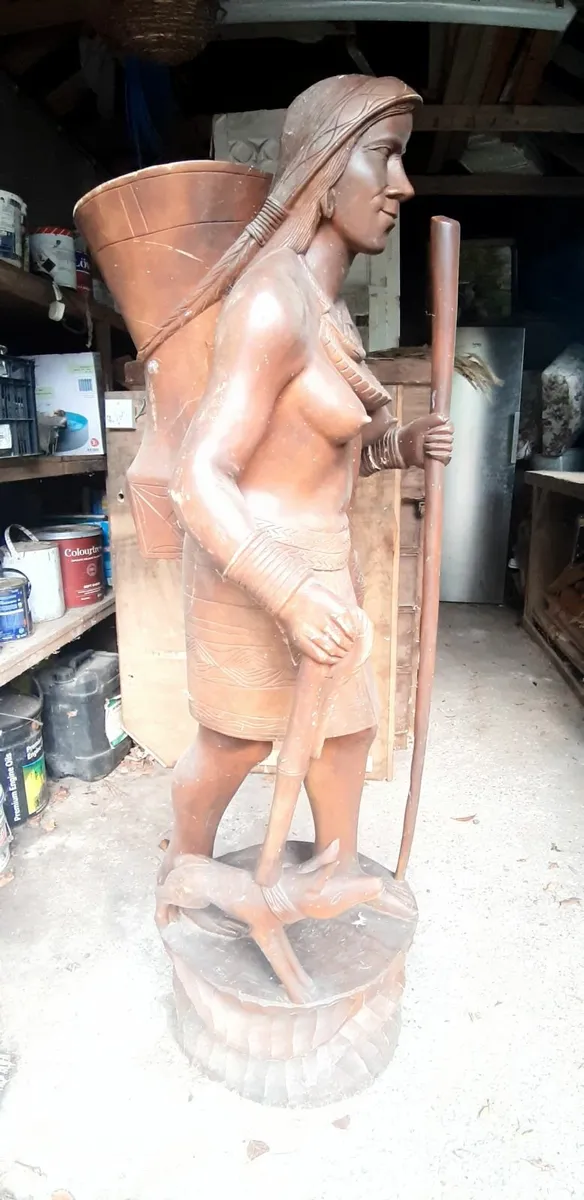 Carved tribal lady - Image 3