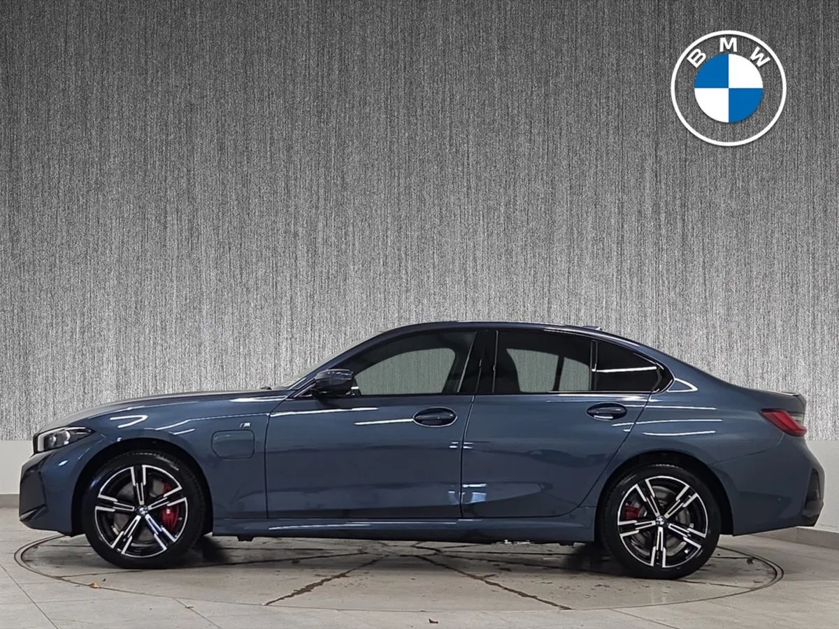 BMW 3 Series 330e M Sport Saloon - Image 3