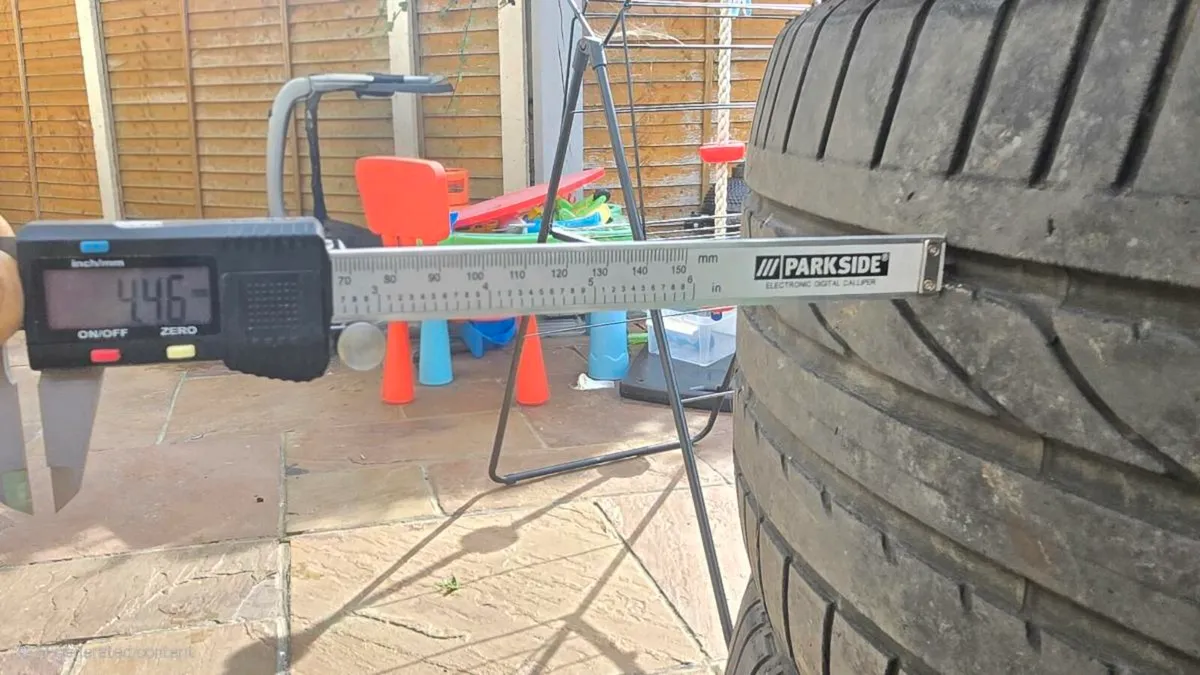 19 in Bridgestone tyres for bmw x5 - Image 3