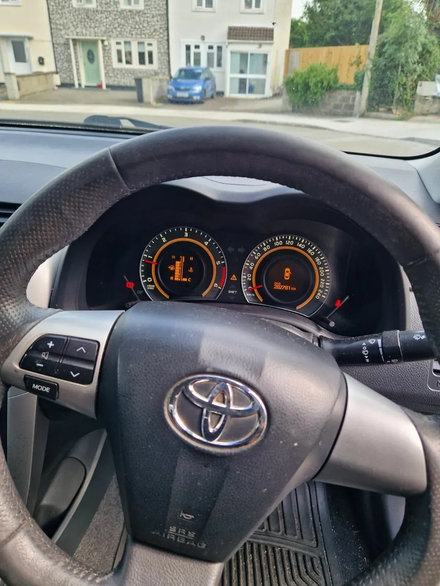 Toyota Corolla 2012 - Image 3