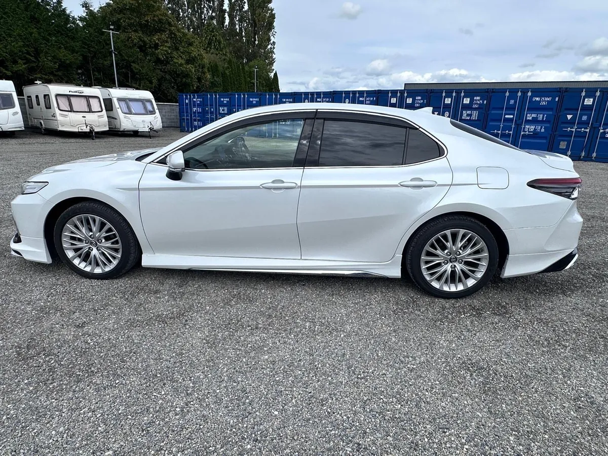 Toyota Camry 2021 GR shape PLATINUM - Image 4