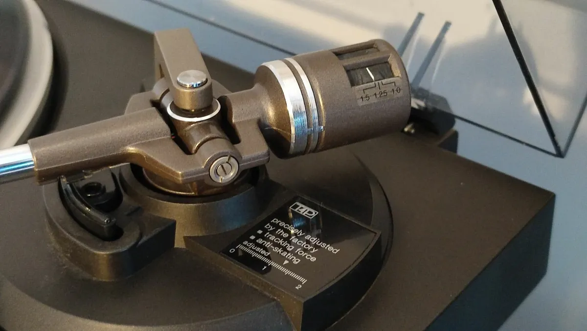 TECHNICS SL-QD33 turntable,Direct Drive, Full Auto - Image 2