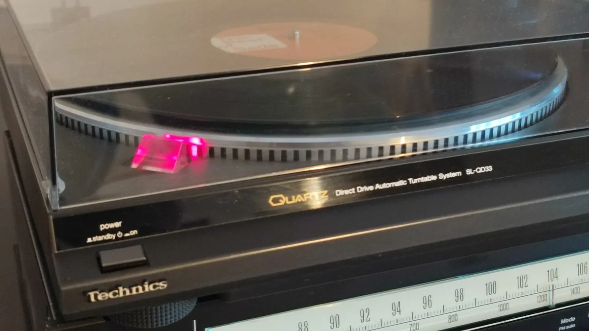 TECHNICS SL-QD33 turntable,Direct Drive, Full Auto - Image 3