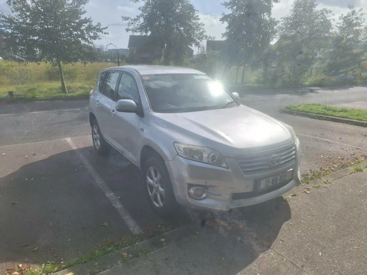 12 toyota rav4 automatic - Image 1