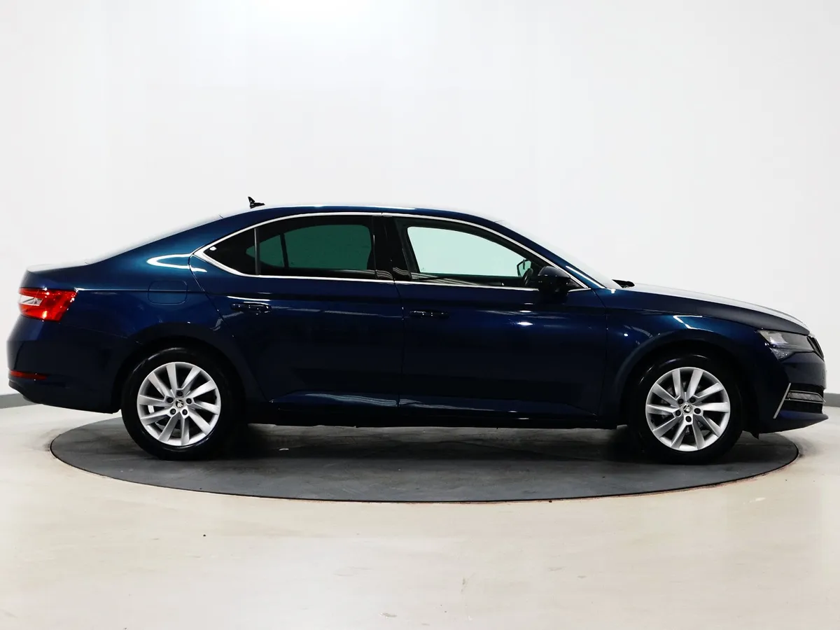 *68* 2021 Skoda Superb 1.4 se technology - Image 3