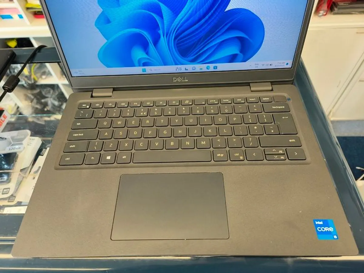 Dell Latitude 3420 Laptop, 14" Core i5 11th Gen, 16GB RAM, 500GB SSD, Windows 11 Pro - Image 3