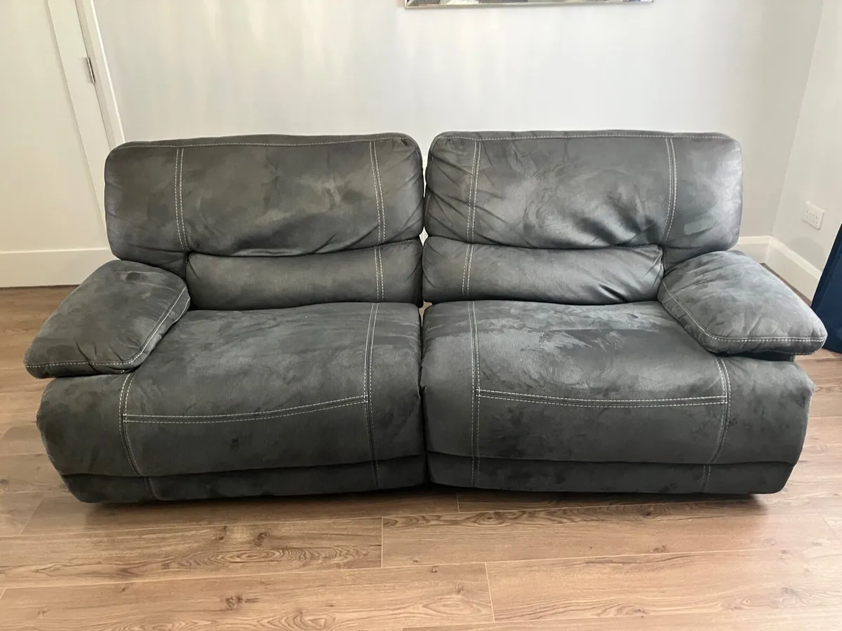 Couch - Image 2