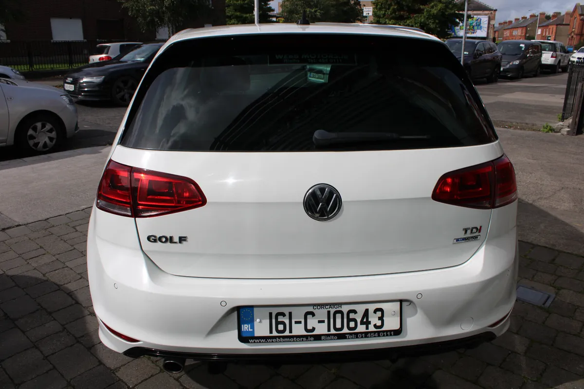 Volkswagen Golf HIGHLINE MANUAL 2016 1.6 TDI - Image 4