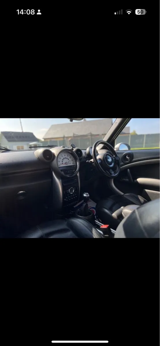 Mini Countryman - Image 2