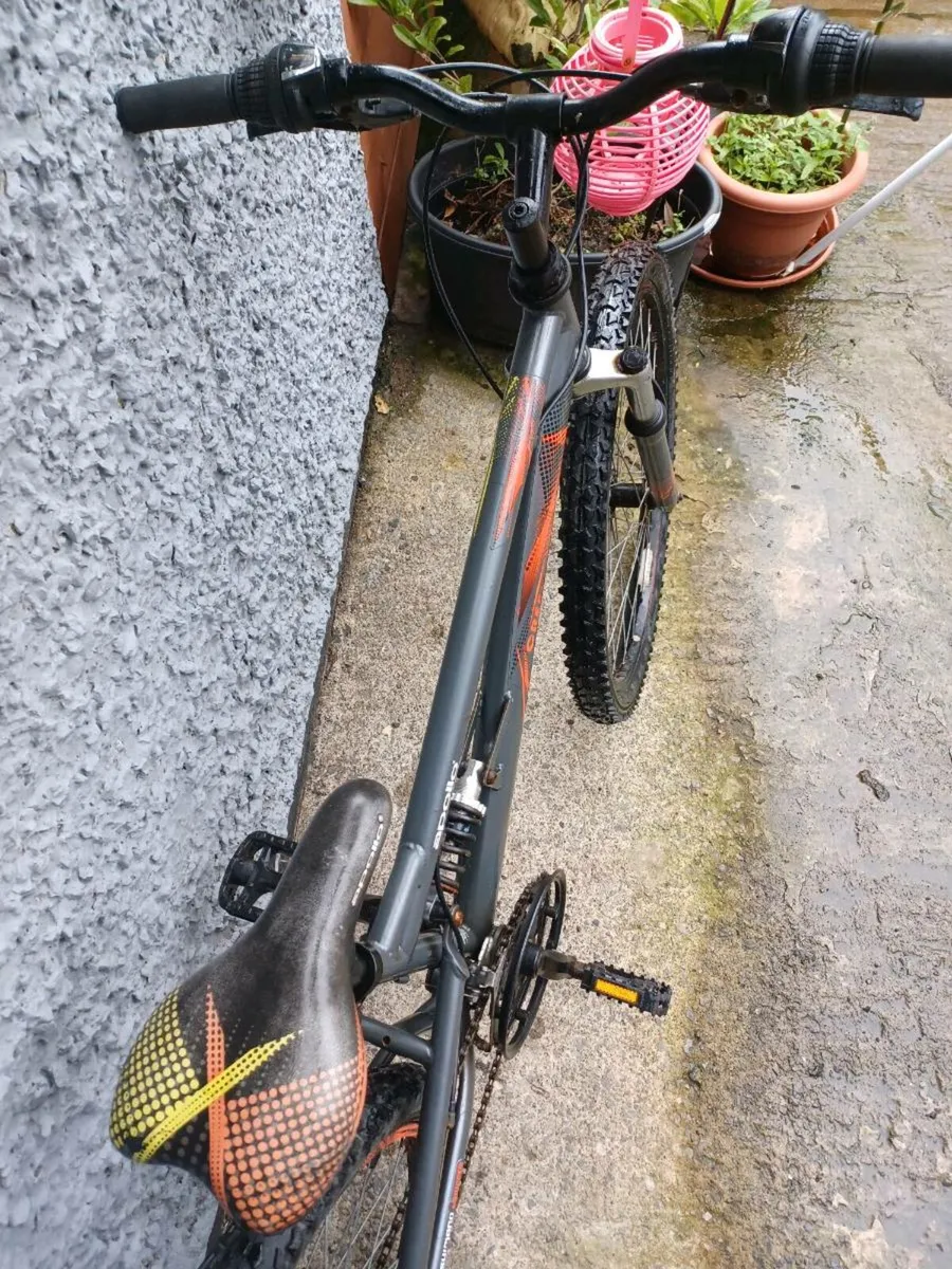 Apollo boys bike - Image 4