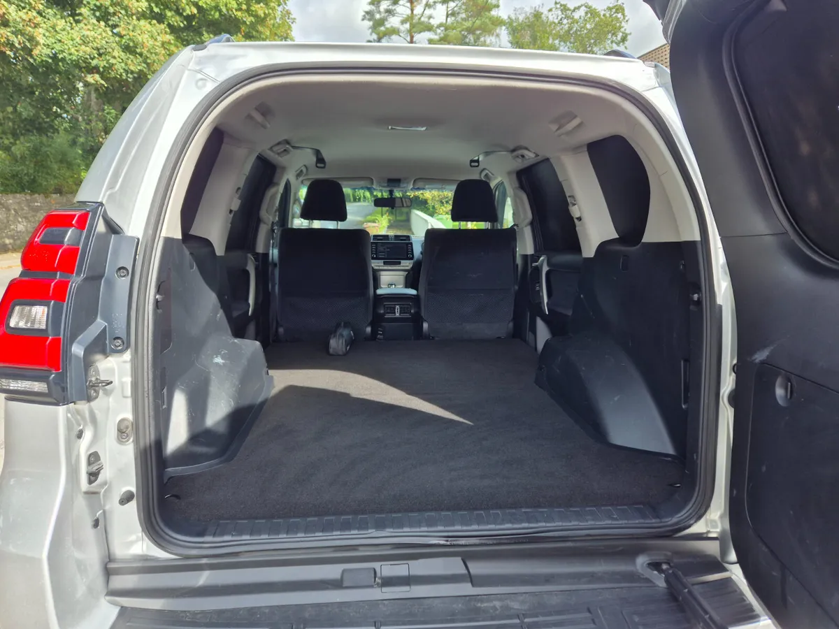Toyota Land Cruiser 2024 - Image 3