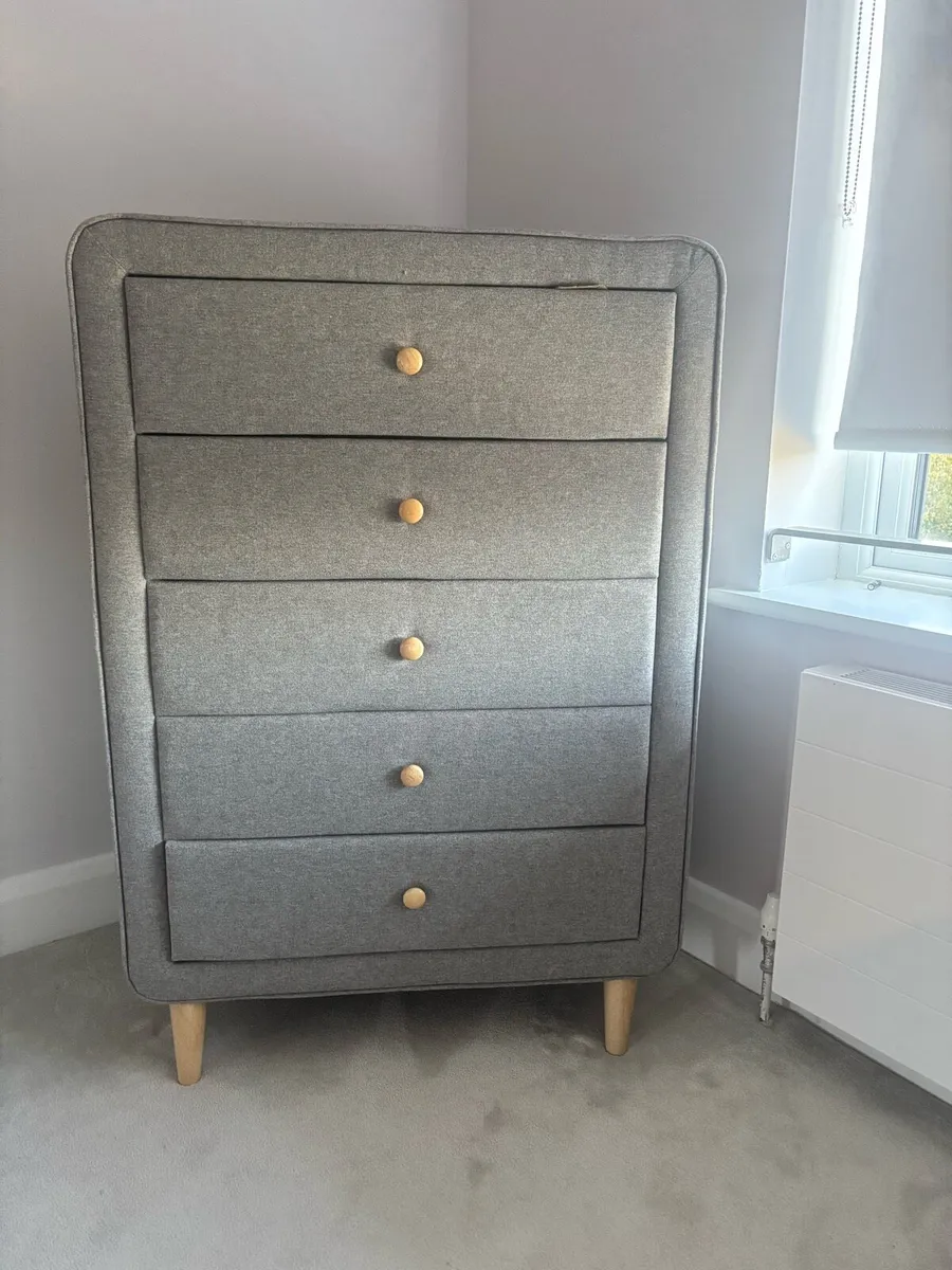 Mamas and papas Chest of drawers