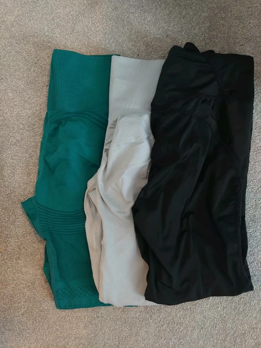 Woman's leggings - Image 2