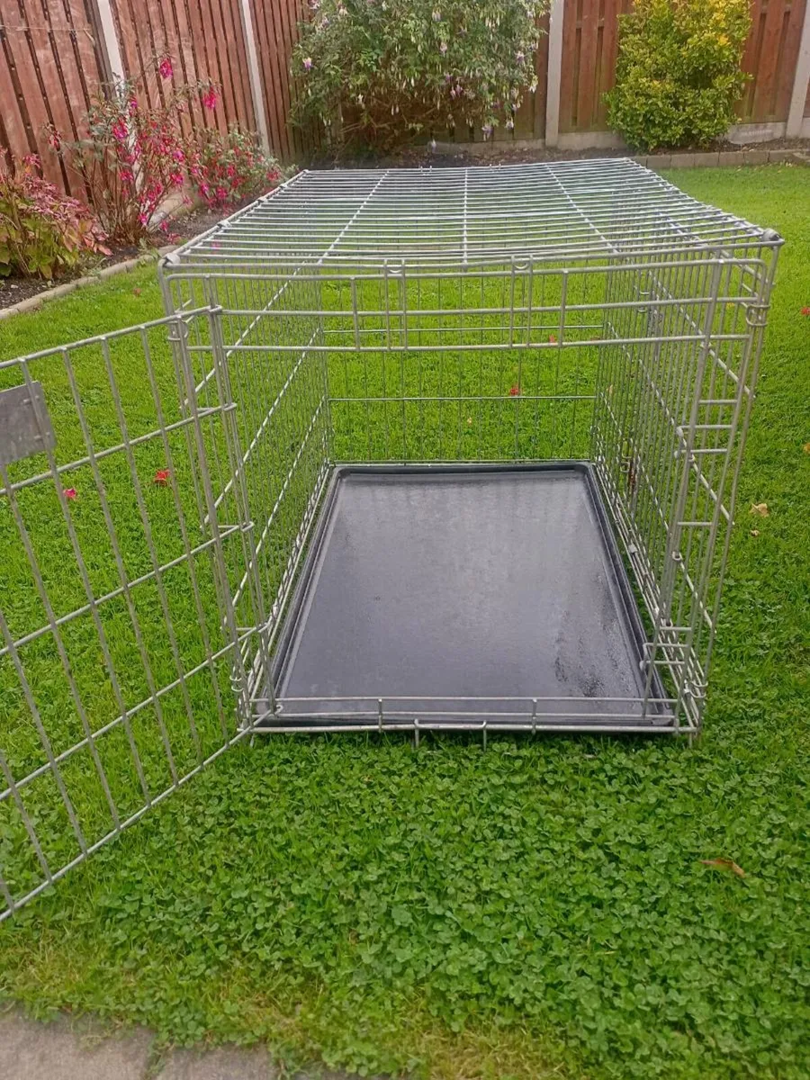 Medium dog travel crate. - Image 2