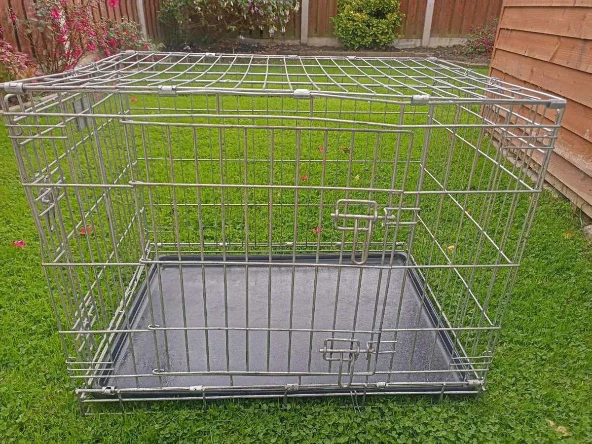 Medium dog travel crate. - Image 3