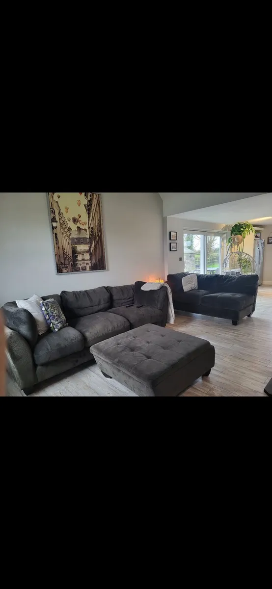 Corner Couch - Image 1