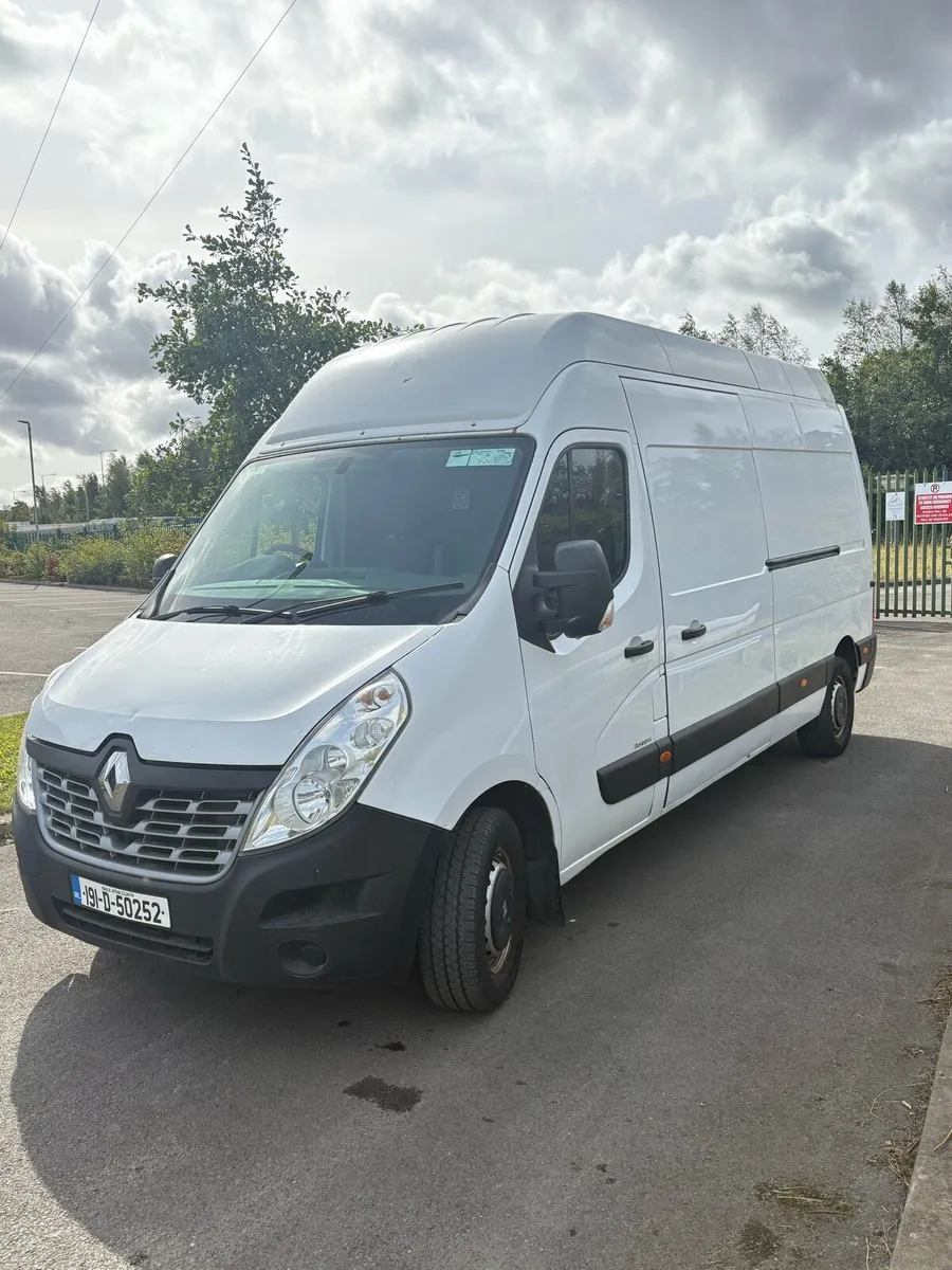 2019 Renault master extra high LWB Mint condition - Image 2