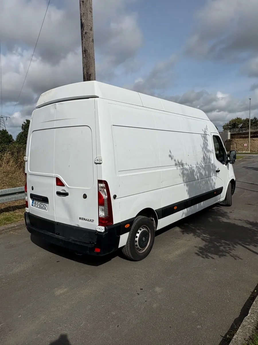 2019 Renault master extra high LWB Mint condition - Image 4