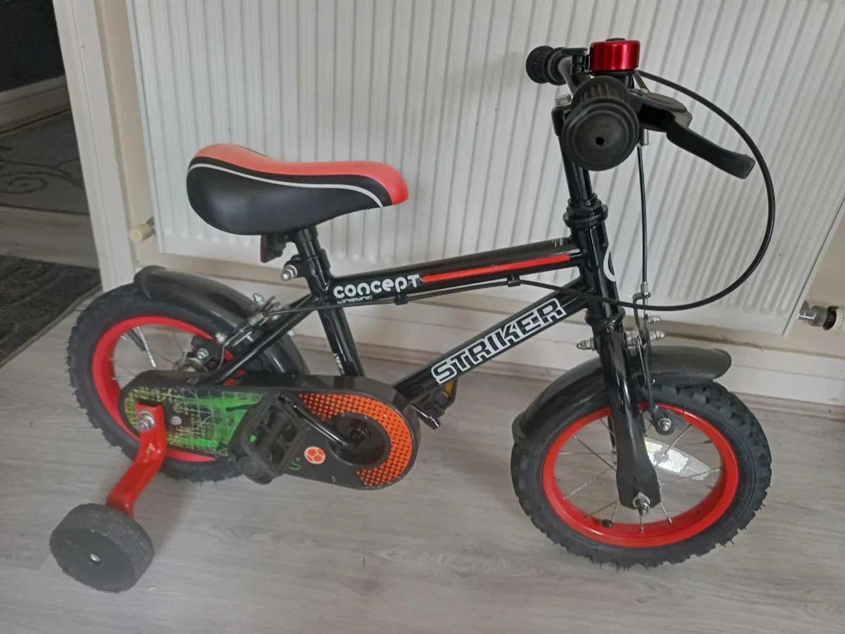 Kids striker bike size 12 inch wheels - Image 1