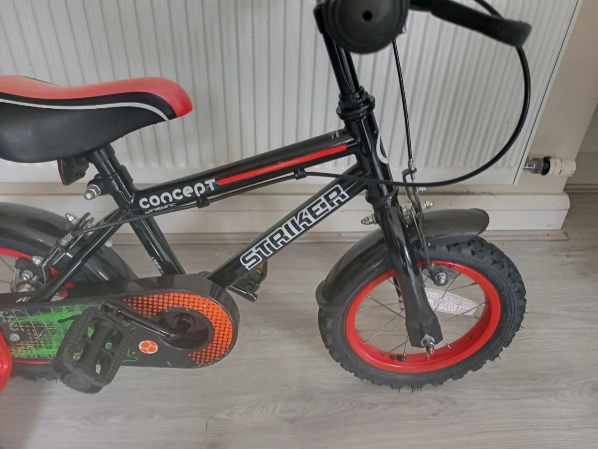 Kids striker bike size 12 inch wheels - Image 4