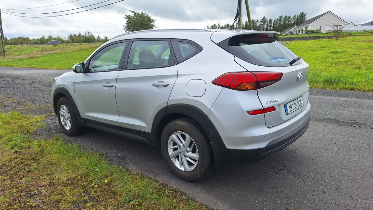 18 Hyundai Tucson Diesel - Image 2