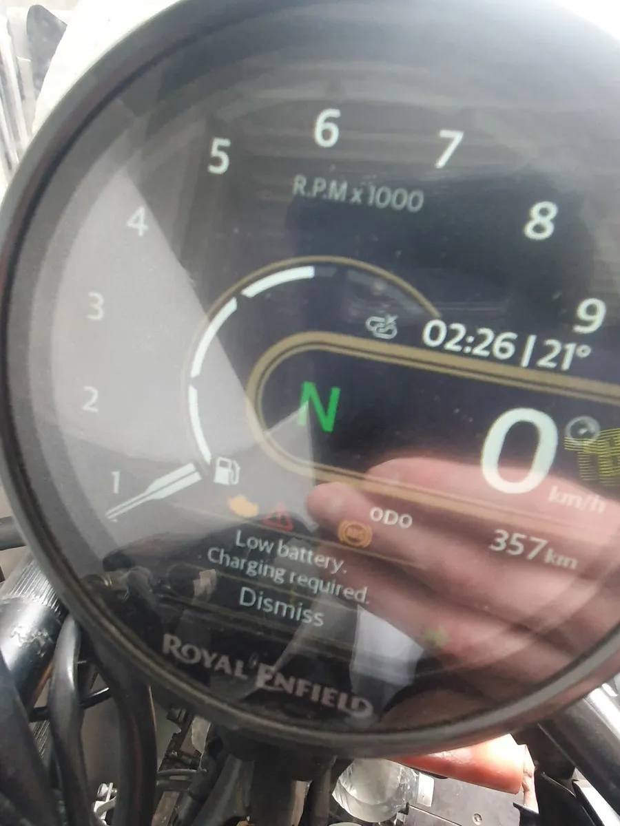 ROYAL ENFIELD himalayan 2024 for parts - Image 3