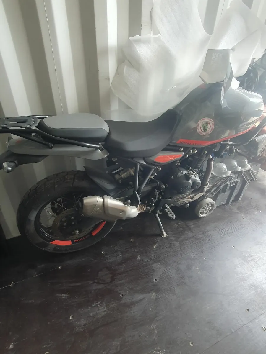 ROYAL ENFIELD himalayan 2024 for parts - Image 1