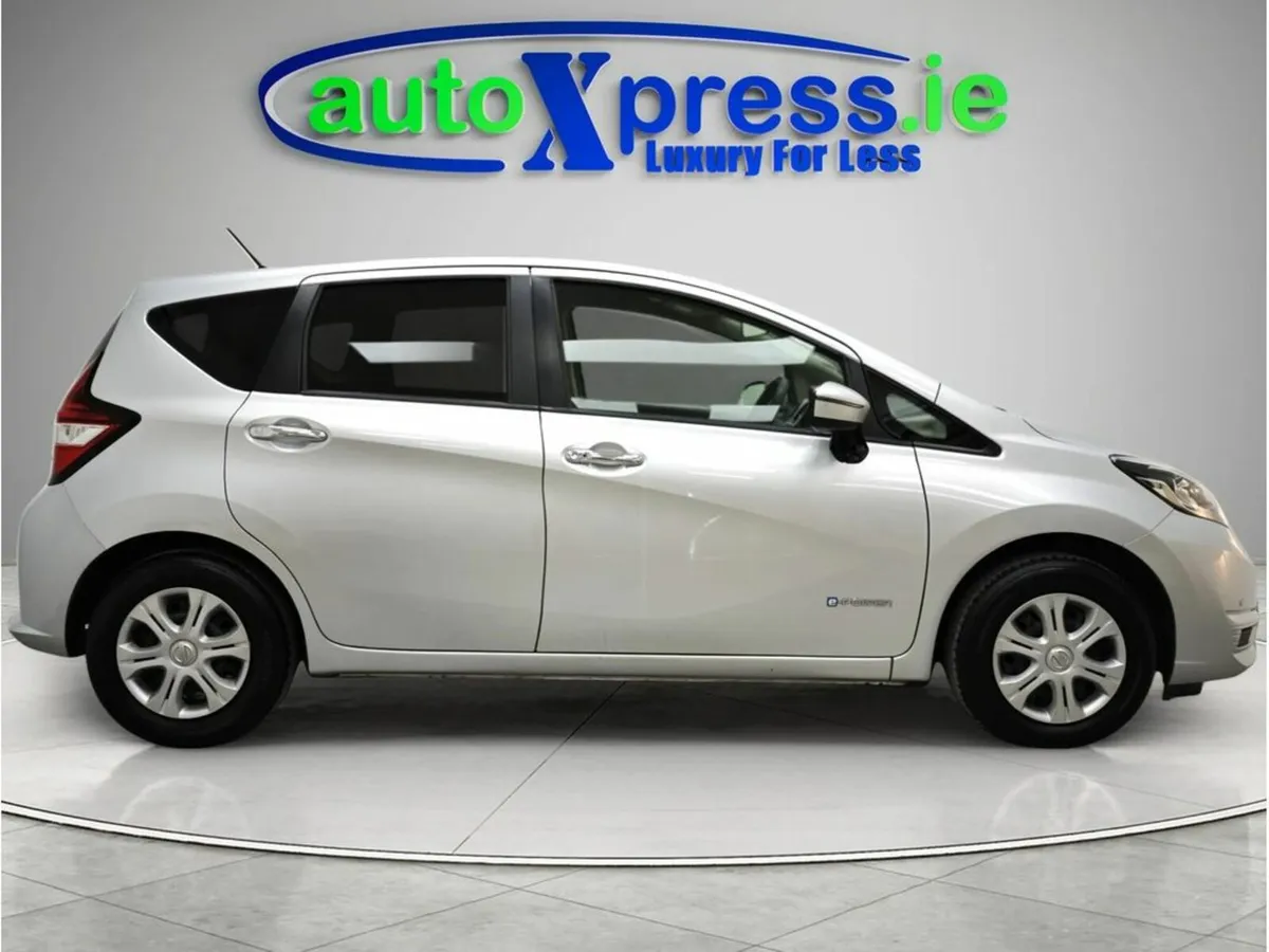 Nissan Note 1.2 Hybrid E-POWER Automatic, Reversin - Image 4
